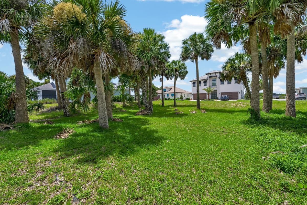 142 SEASIDE POINT — photo 10 of 42