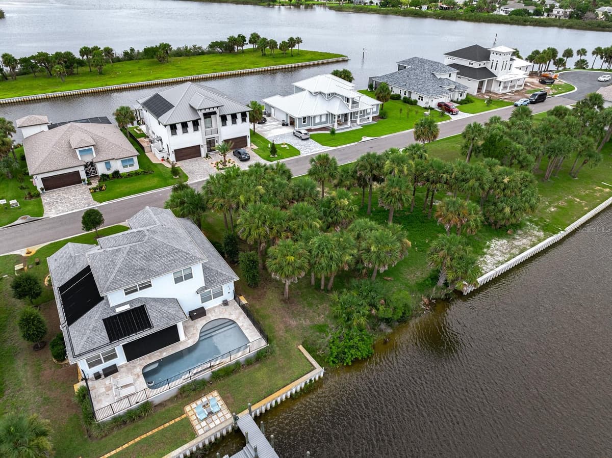142 SEASIDE POINT — photo 39 of 42