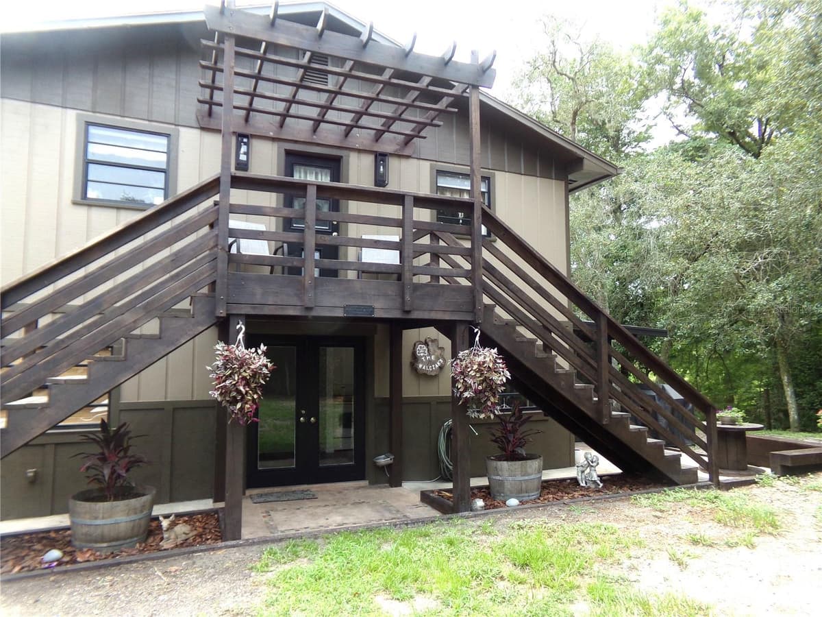 33068 ROUND TABLE ROAD — photo 3 of 82