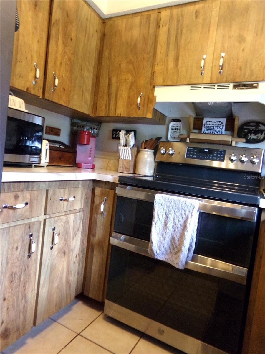 33068 ROUND TABLE ROAD — photo 57 of 82