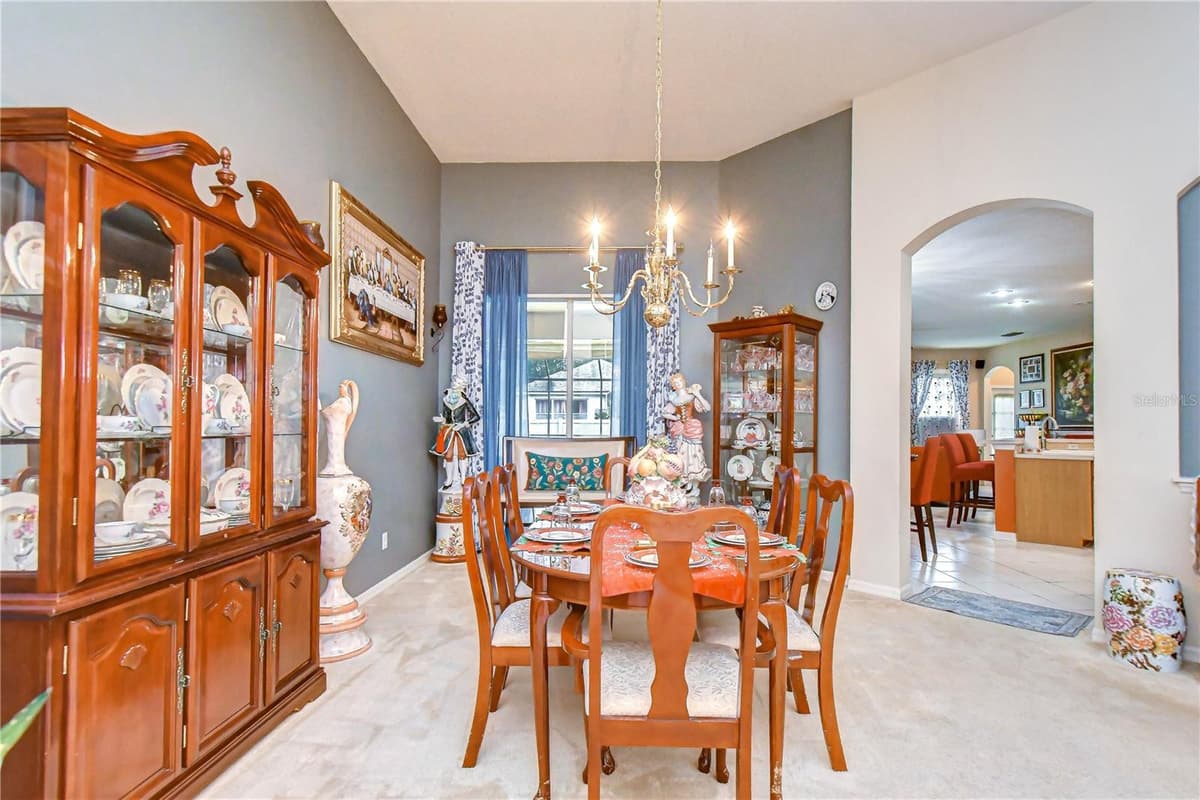 2202 LONGMORE CIRCLE — photo 5 of 35