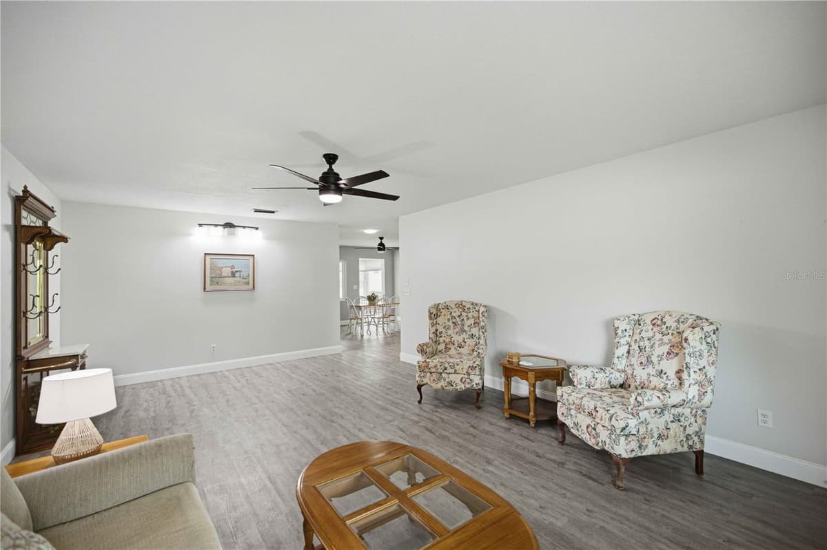 8891 96TH LANE — photo 4 of 20
