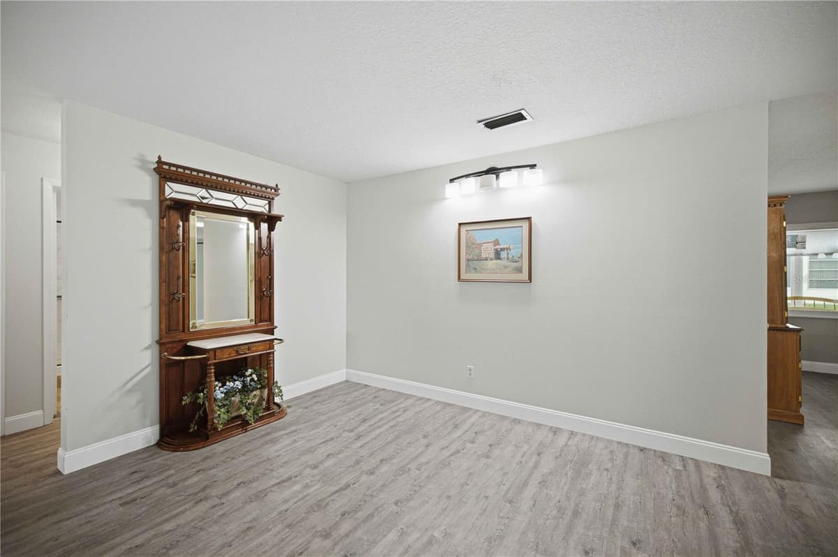 8891 96TH LANE — photo 5 of 20