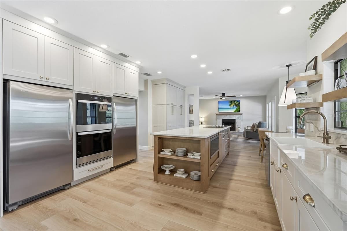 6000 CLEVELAND DRIVE — photo 2 of 61
