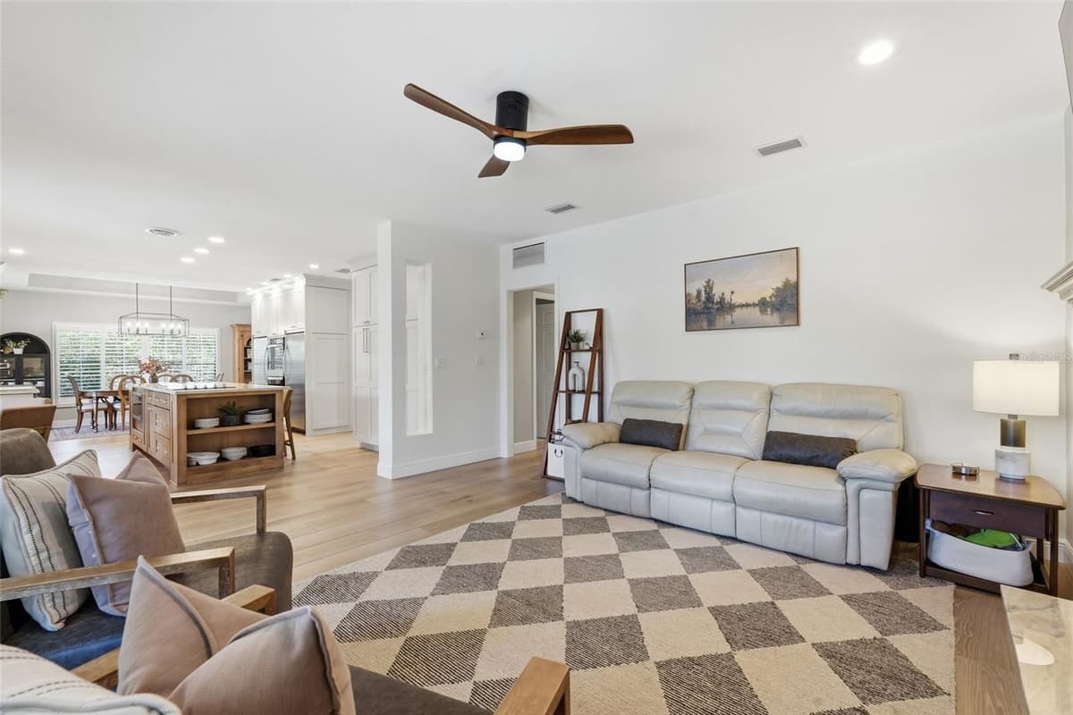 6000 CLEVELAND DRIVE — photo 12 of 61