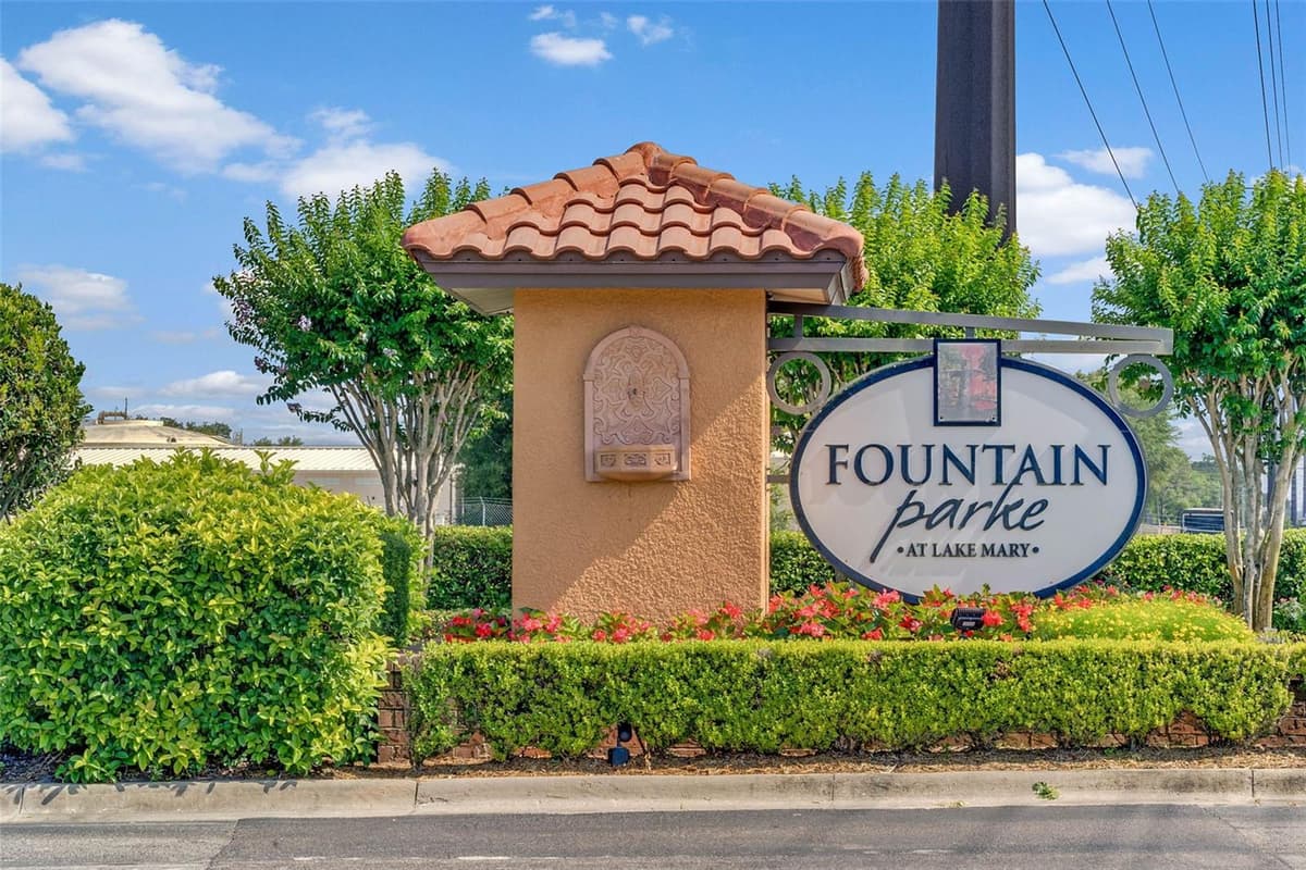 316 TRIESTE LOOP — photo 43 of 64