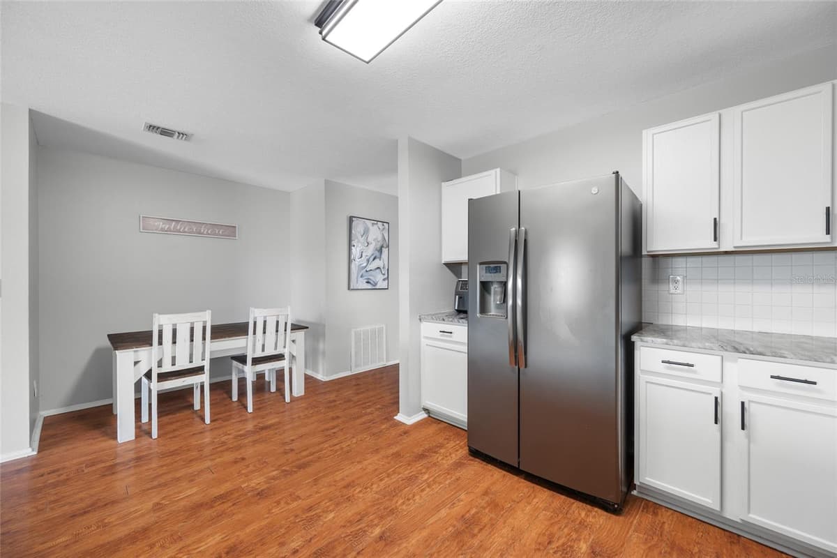 13953 JACOBSON DRIVE — photo 11 of 43