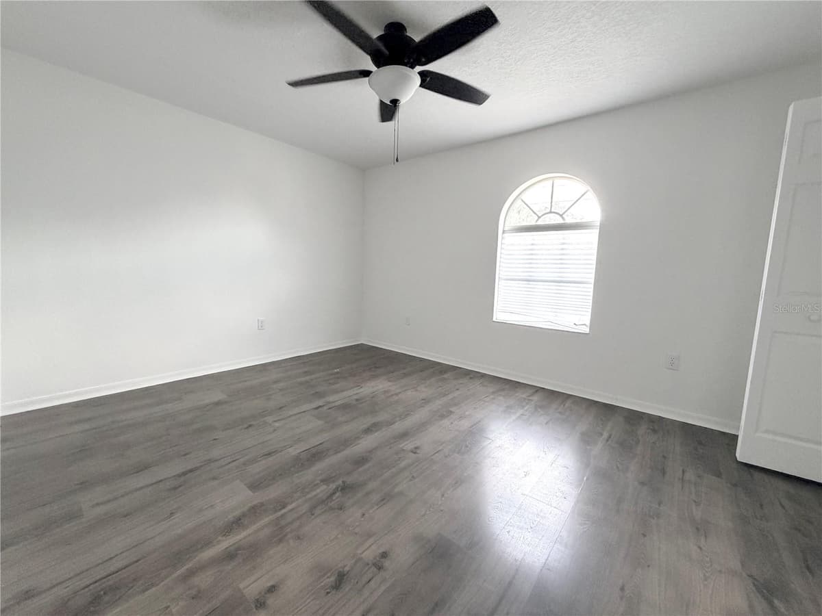3977 NEW LONDON STREET — photo 8 of 13