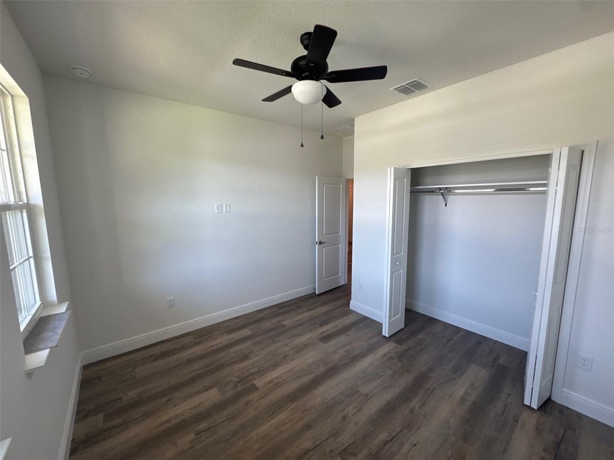 519 ELLIE COURT — photo 15 of 23