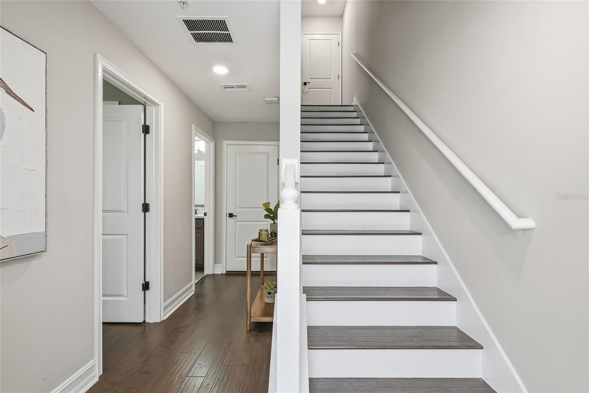 5120 BRIDGE STREET — photo 7 of 42