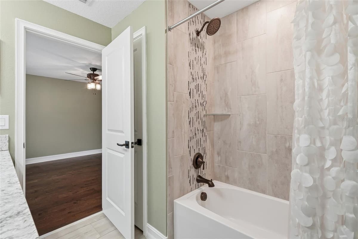 5120 BRIDGE STREET — photo 24 of 42