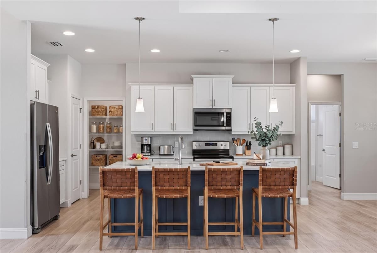 2535 TRICO ROAD — photo 10 of 39