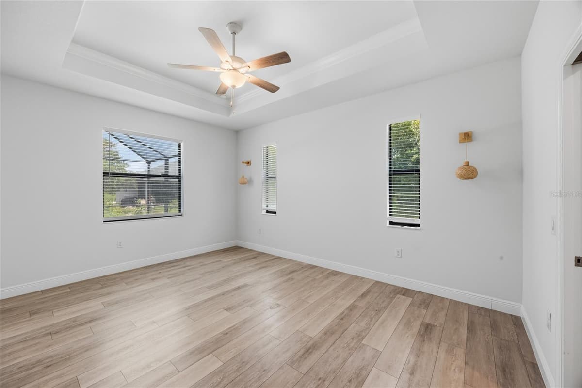 2535 TRICO ROAD — photo 16 of 39