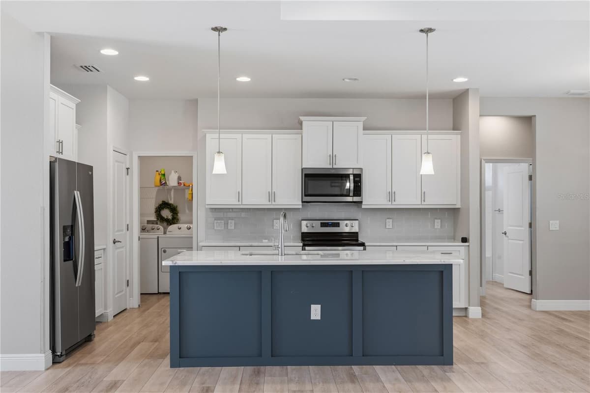 2535 TRICO ROAD — photo 9 of 39