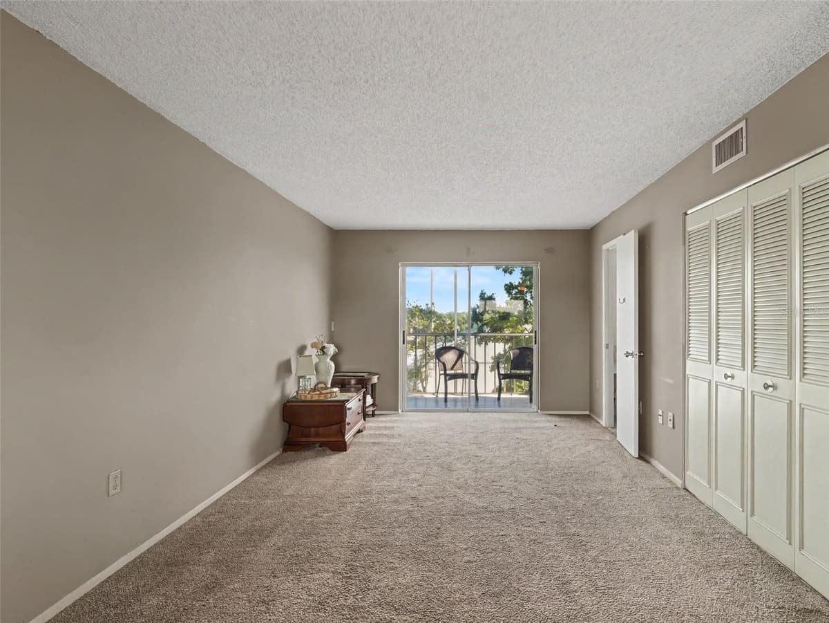 4460 IRONWOOD CIRCLE — photo 6 of 13
