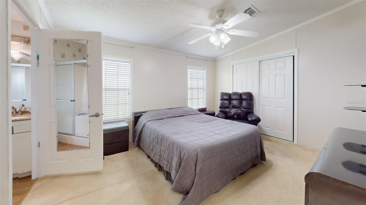 2100 KINGS HIGHWAY — photo 13 of 20