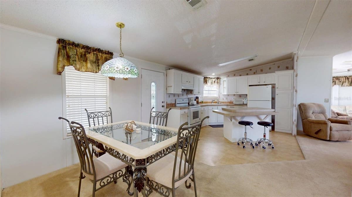 2100 KINGS HIGHWAY — photo 9 of 20