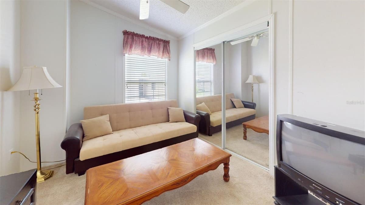 2100 KINGS HIGHWAY — photo 15 of 20