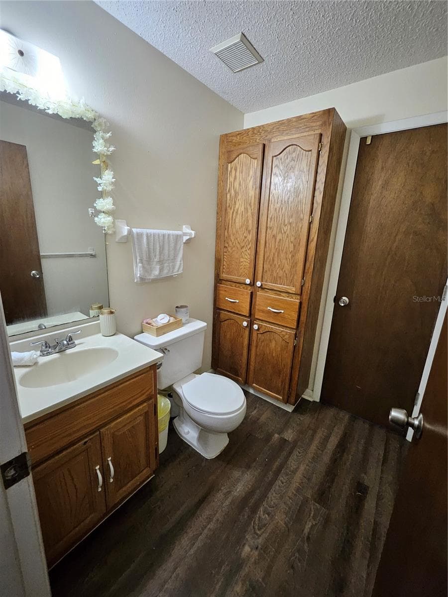 3481 MASTERS AVENUE — photo 12 of 14