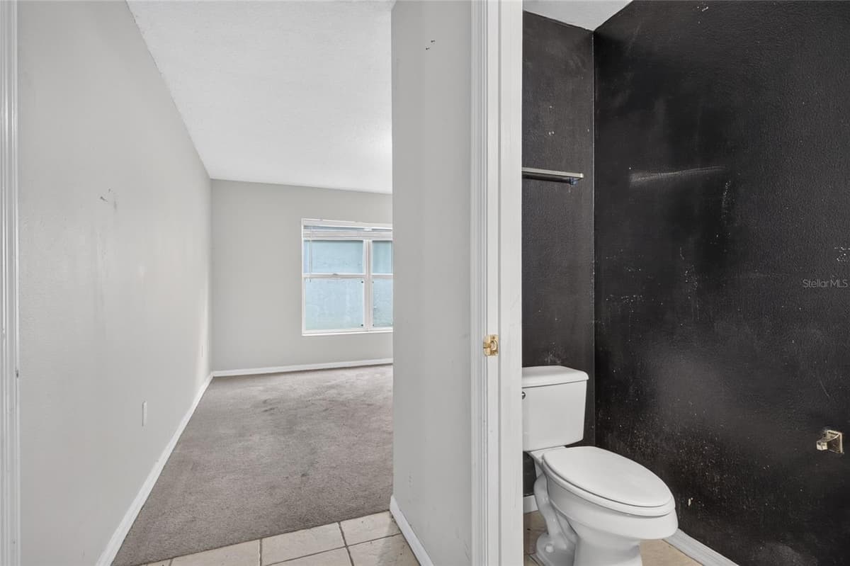 12803 LAKE VISTA DRIVE — photo 10 of 41