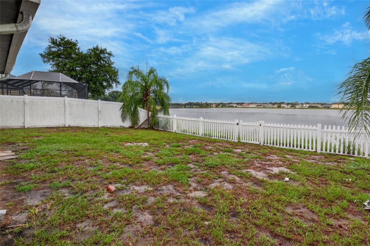12803 LAKE VISTA DRIVE — photo 34 of 41