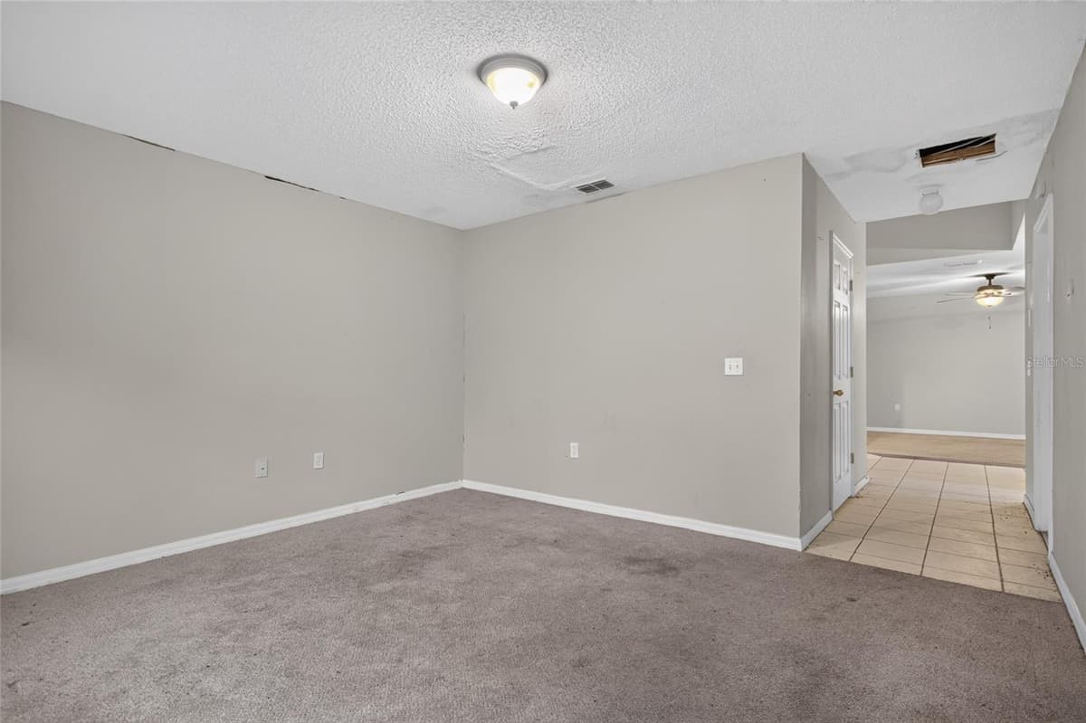 12803 LAKE VISTA DRIVE — photo 8 of 41