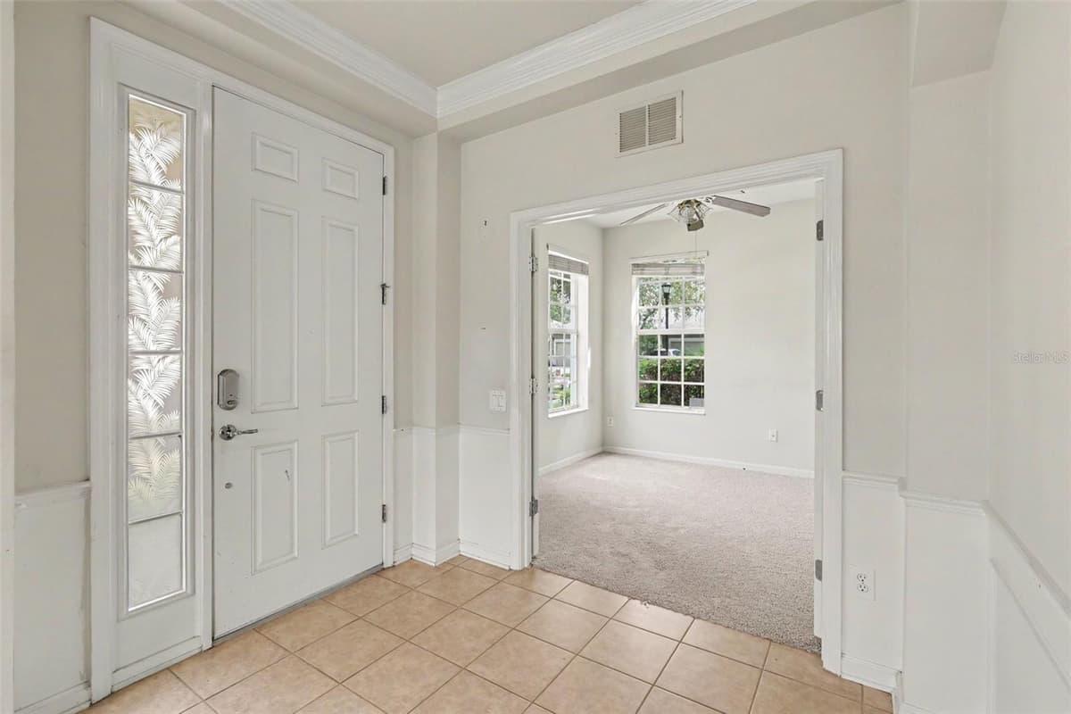 13703 CREST LAKE DRIVE — photo 4 of 30