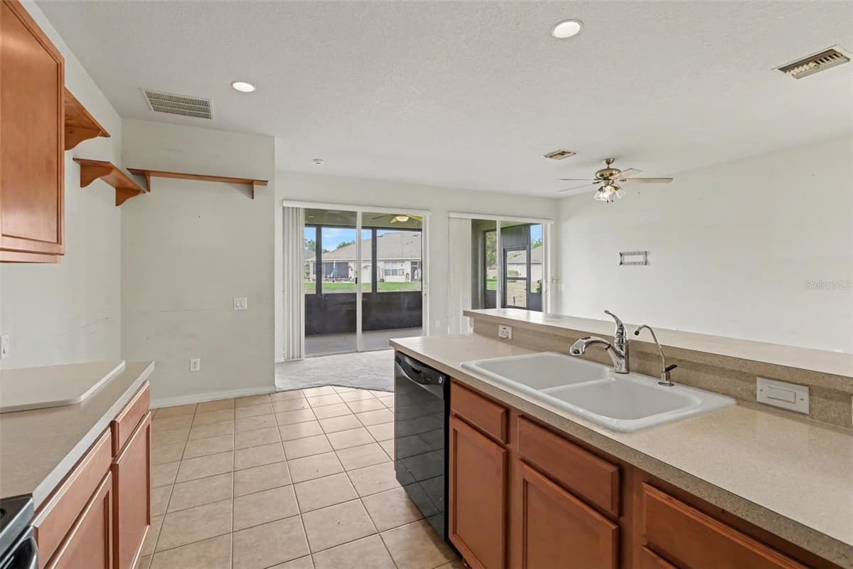 13703 CREST LAKE DRIVE — photo 9 of 30