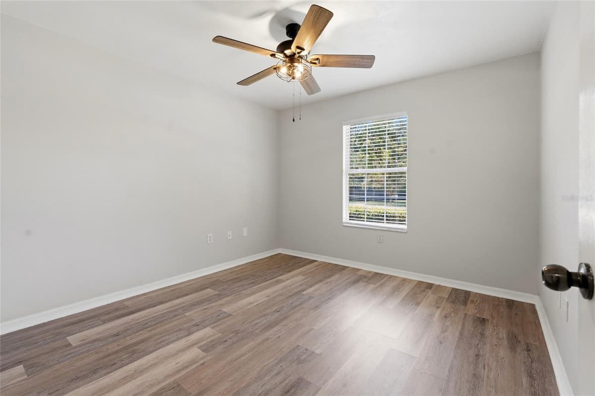 8834 11TH PLACE — photo 14 of 24