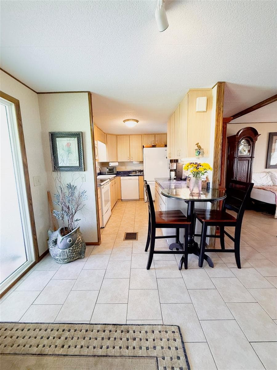 34410 ISLAND DRIVE — photo 9 of 25