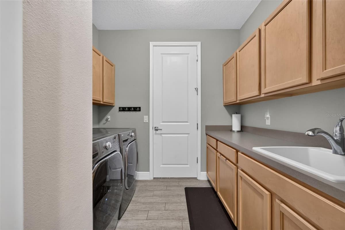 1492 VIA SANGRO PL — photo 49 of 82