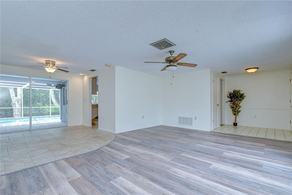 8804 VILLAGE MILL ROW — photo 7 of 42