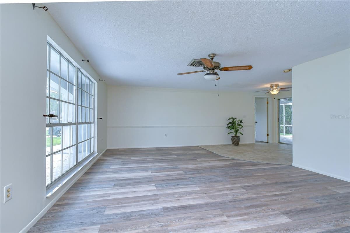 8804 VILLAGE MILL ROW — photo 5 of 42