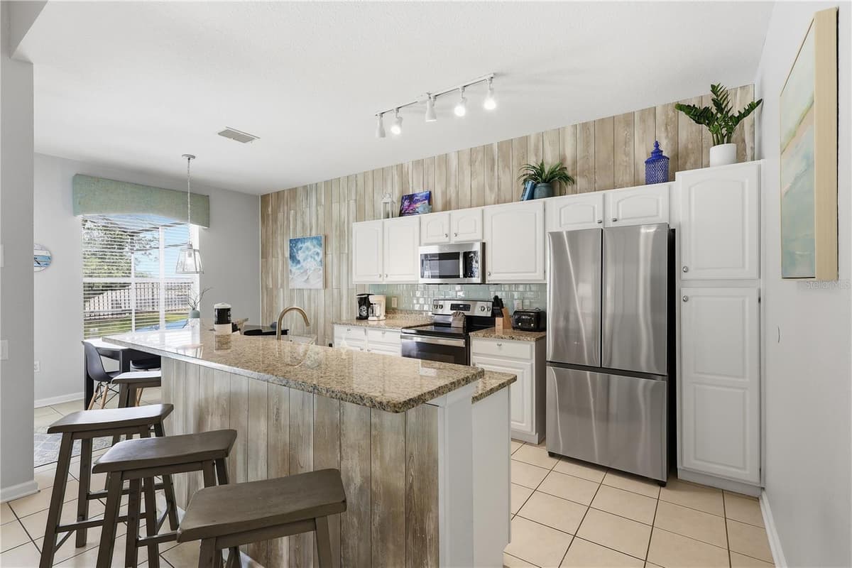 2689 MANESTY LANE — photo 4 of 44