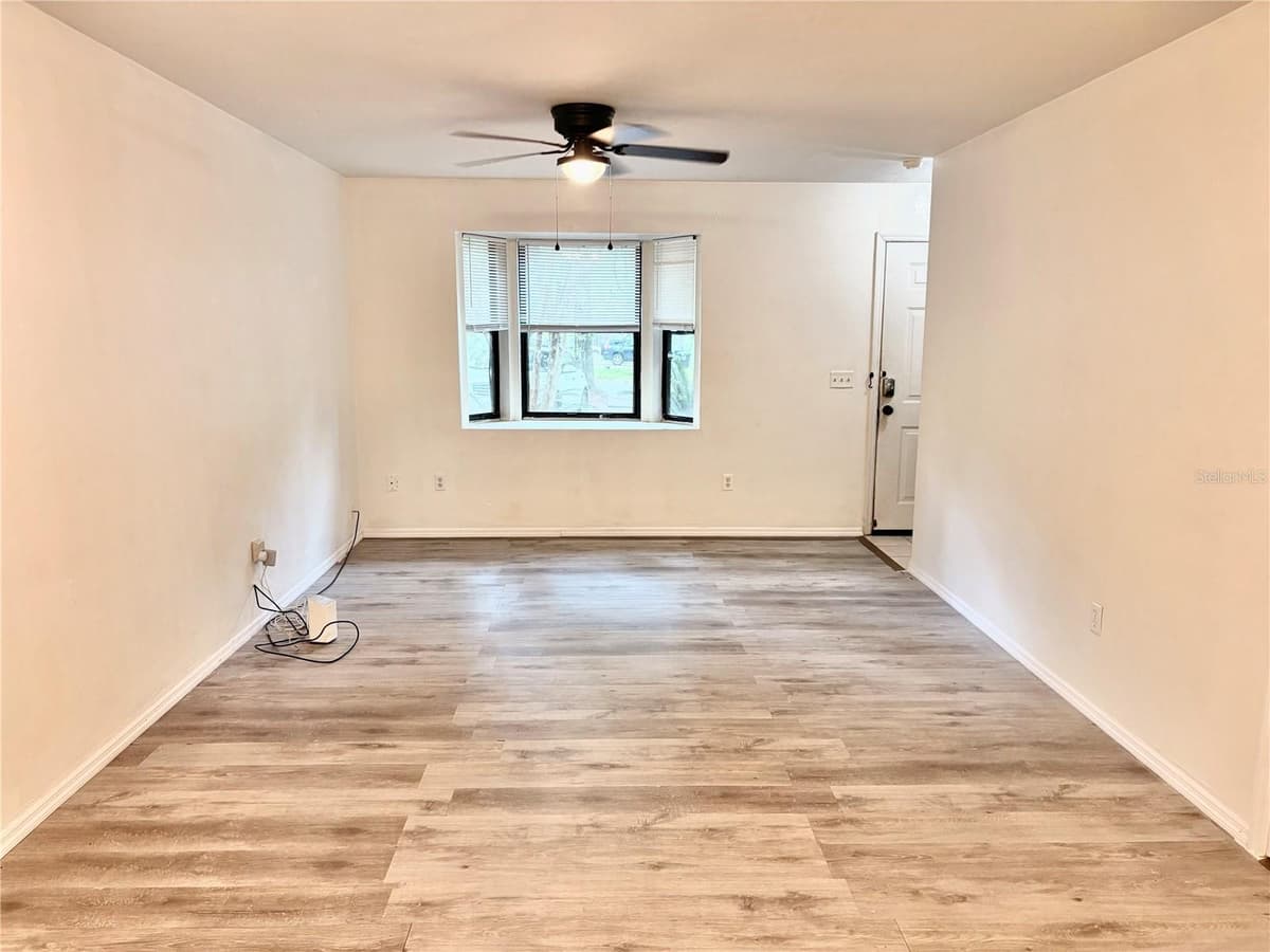 6907 44TH AVENUE — photo 8 of 17