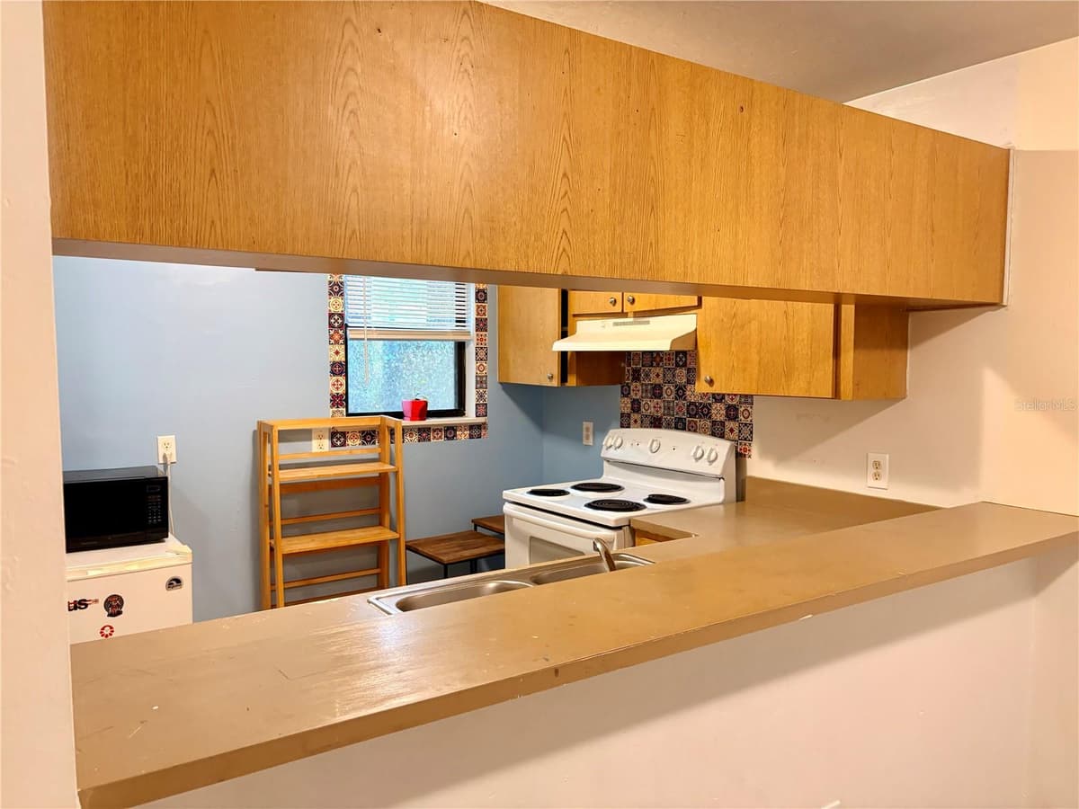 6907 44TH AVENUE — photo 9 of 17