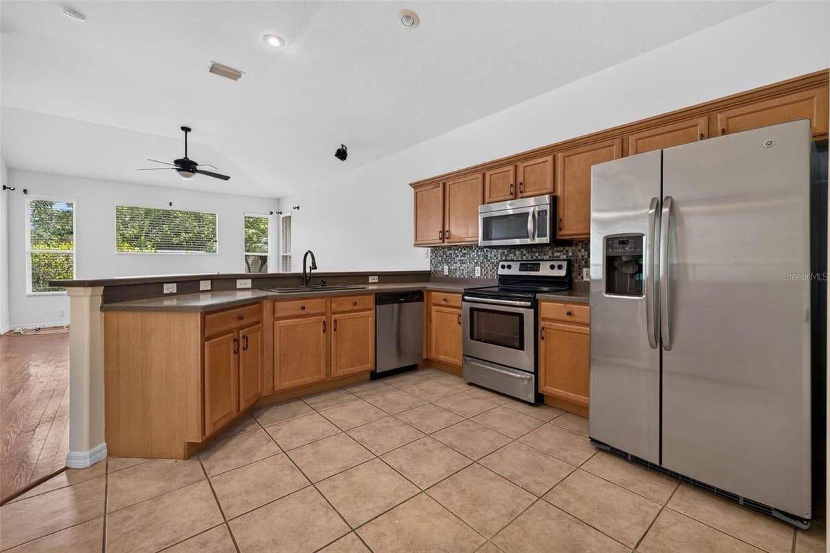 7075 BAYOU WEST PLACE — photo 17 of 43