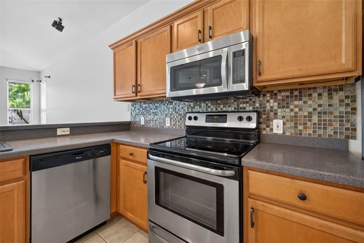 7075 BAYOU WEST PLACE — photo 19 of 43