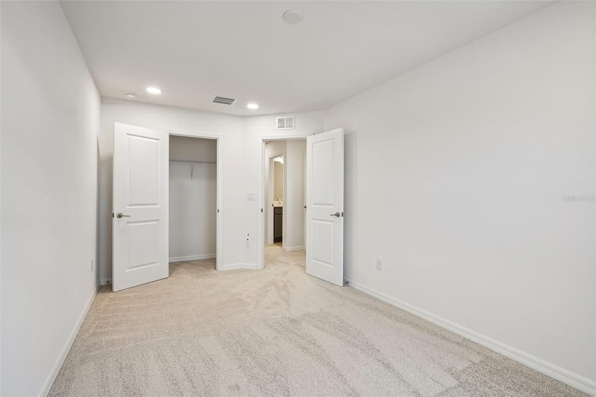 6848 HOLCOMBE DOWN DRIVE — photo 32 of 42
