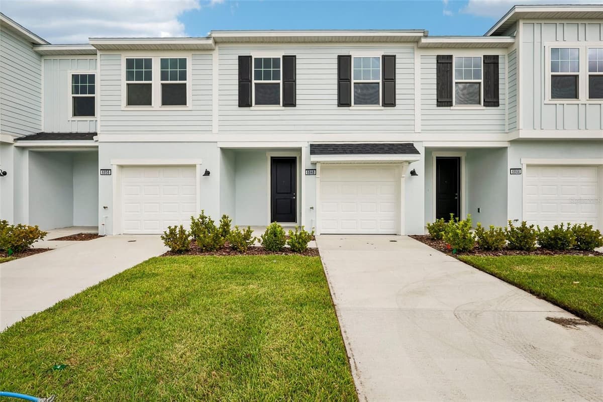 6848 HOLCOMBE DOWN DRIVE — photo 1 of 42