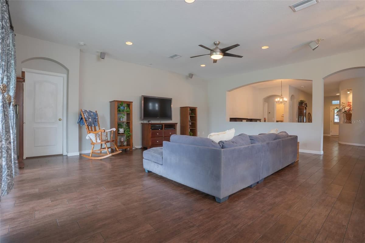 5029 TORREY HILLS LANE — photo 9 of 29