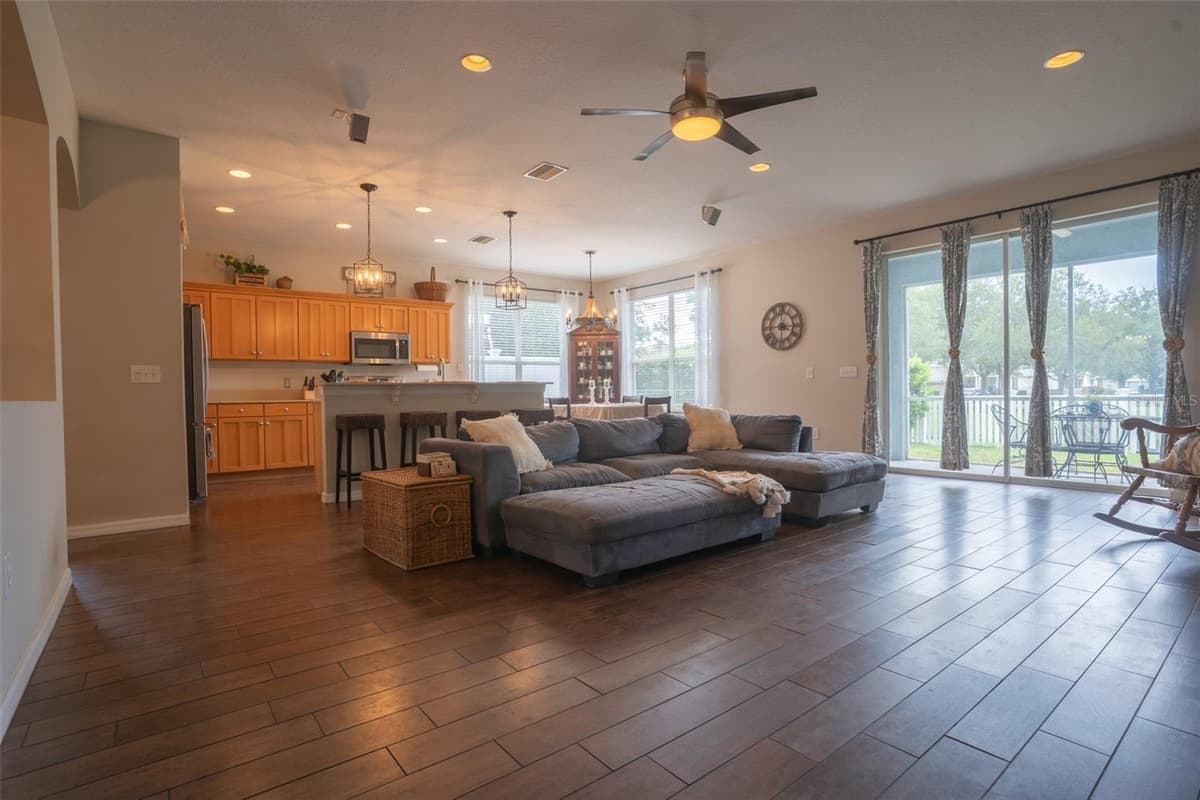 5029 TORREY HILLS LANE — photo 12 of 29