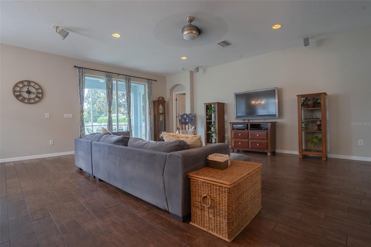 5029 TORREY HILLS LANE — photo 11 of 29
