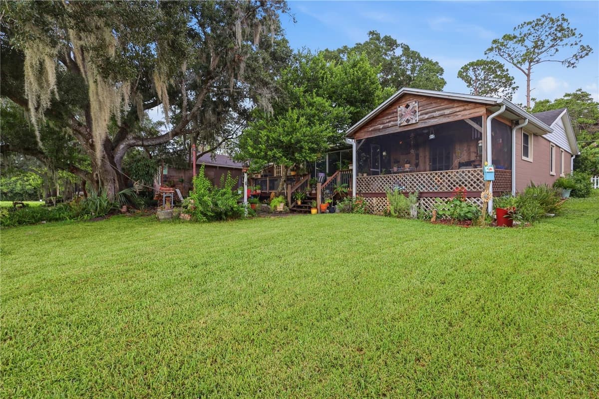44 BONITA ROAD — photo 7 of 49
