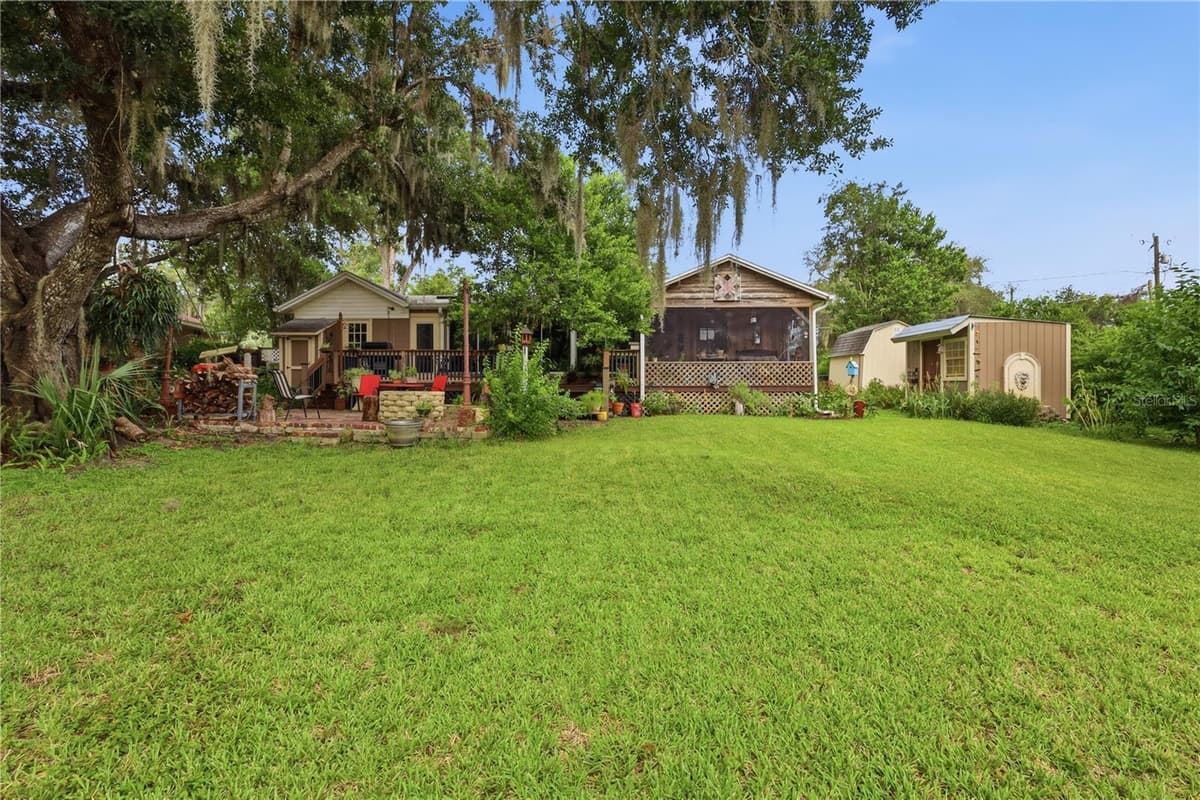 44 BONITA ROAD — photo 8 of 49