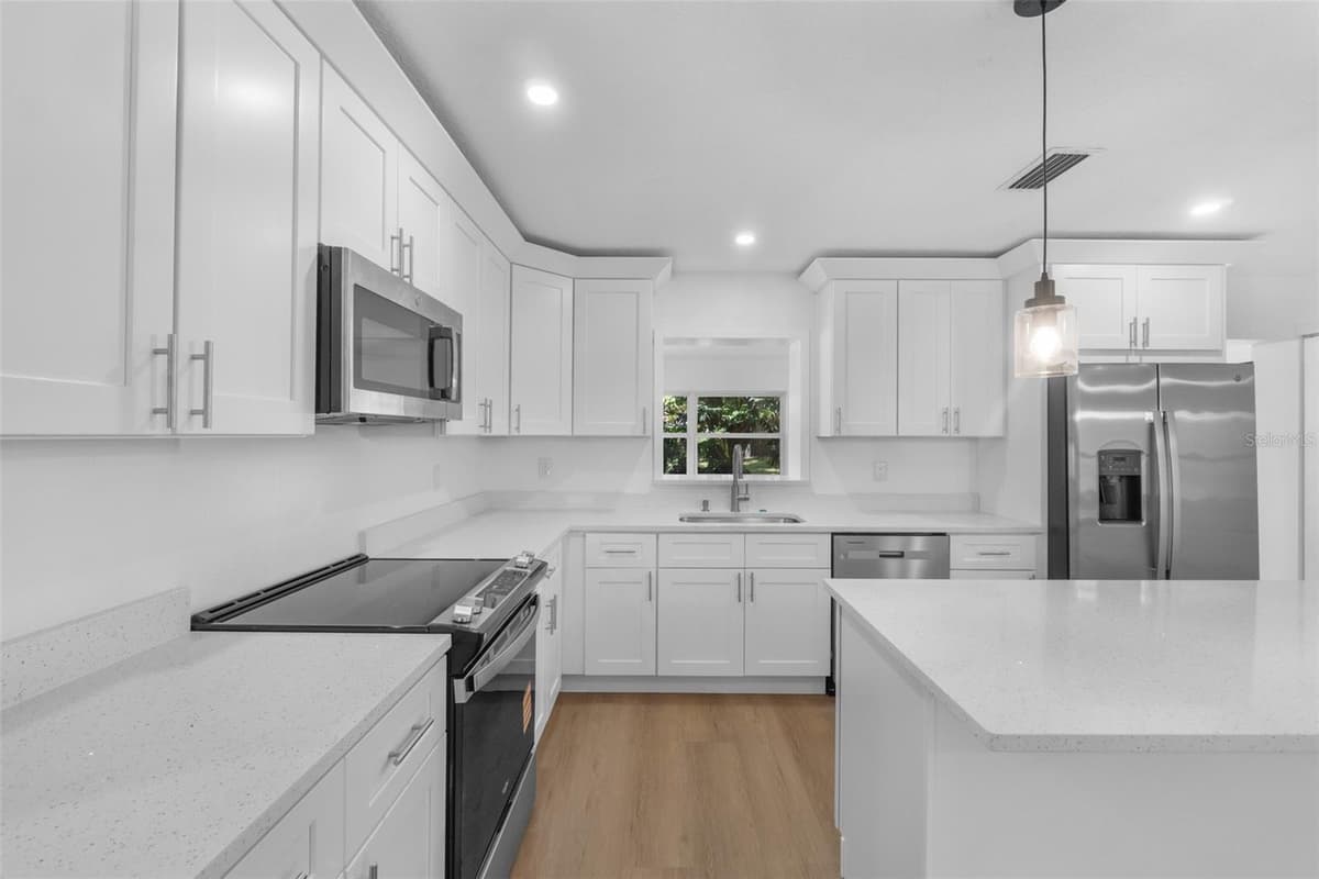 1524 PROVIDENCE BOULEVARD — photo 13 of 44