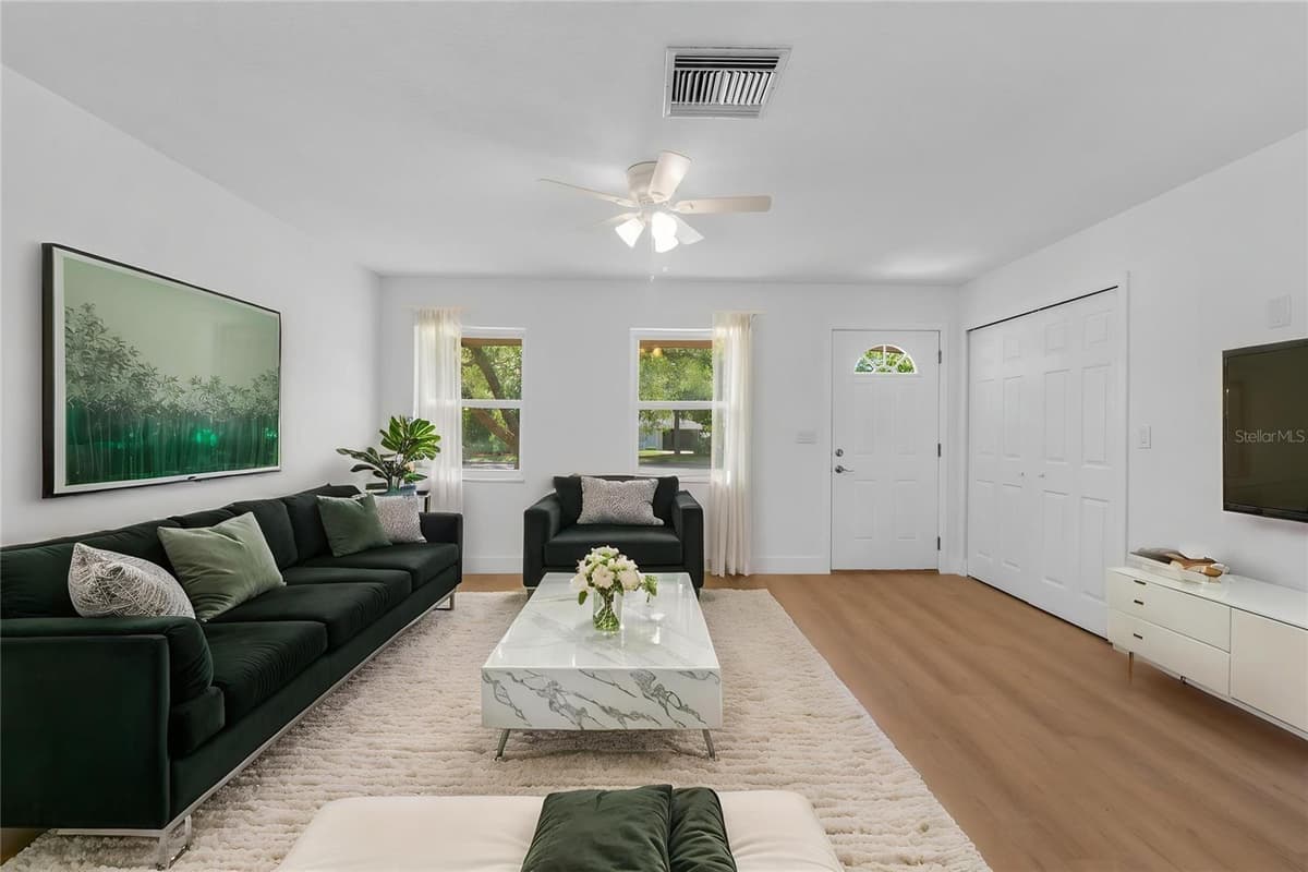 1524 PROVIDENCE BOULEVARD — photo 5 of 44