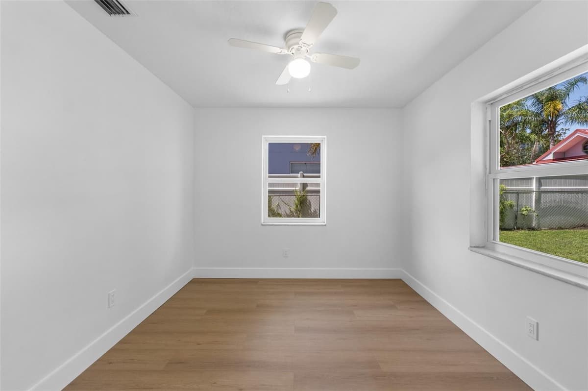 1524 PROVIDENCE BOULEVARD — photo 26 of 44