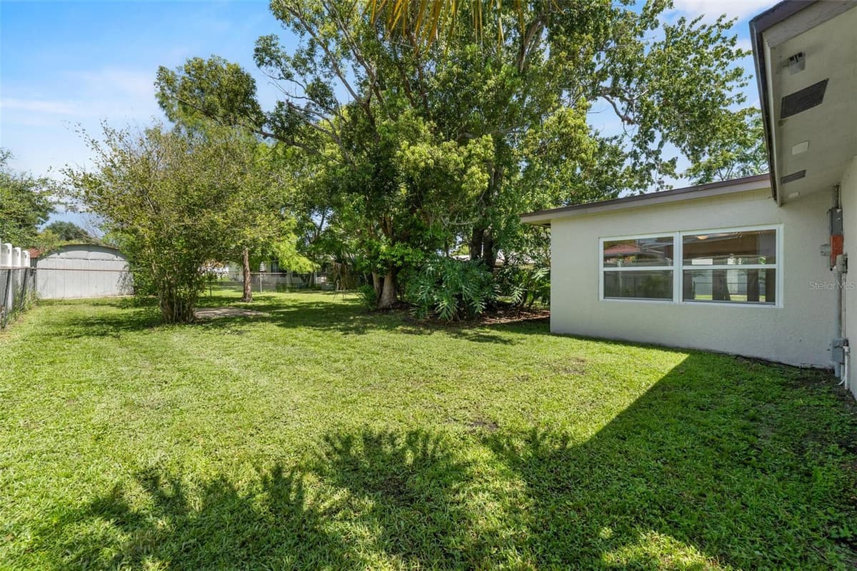 1524 PROVIDENCE BOULEVARD — photo 37 of 44
