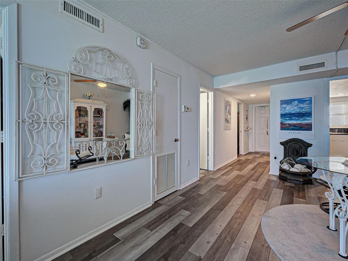633 ALHAMBRA ROAD — photo 11 of 55